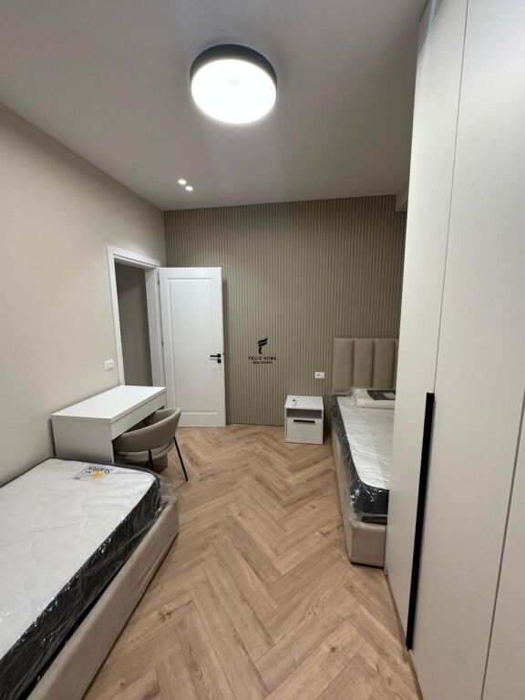 APARTAMENT ME QERA 2+1+2 RRUGA E KAVAJES 1.800 EURO FH-64179