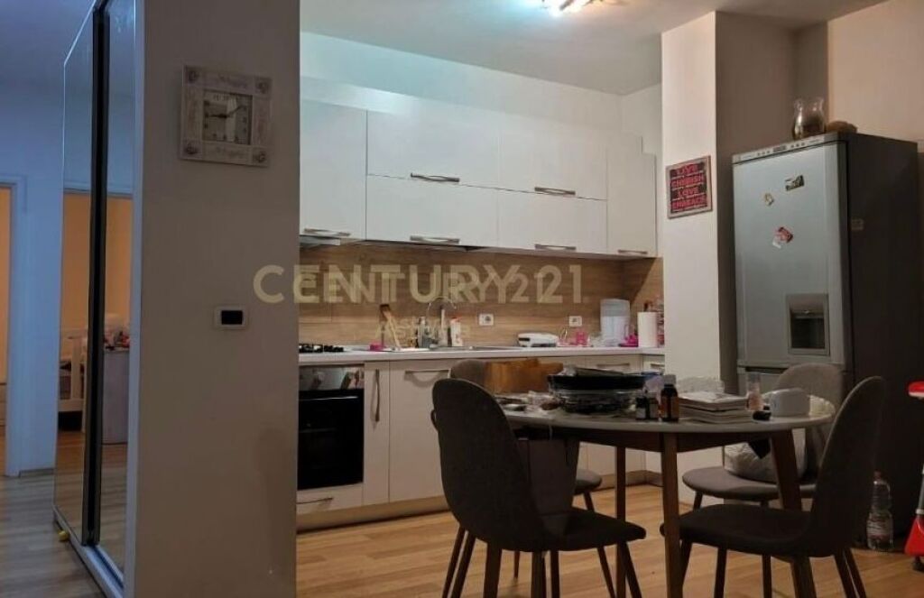 Apartament 1+1 me qira tek Kopshti Botanik