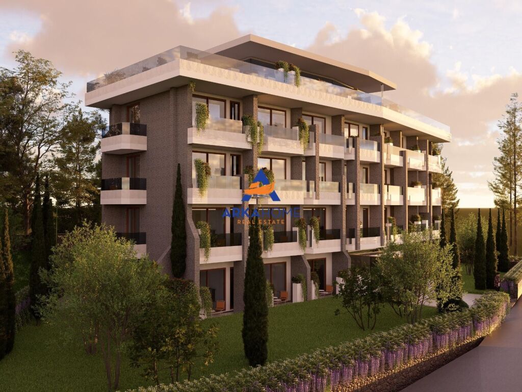 AFFITTASI HOTEL " POTAM,HIMARË " 250.000 EURO ALL'ANNO O 21000 EURO AL MESE