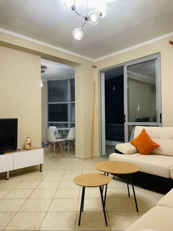 1+1,i mobiluar ,te blv migjeni yzberisht,420 euro