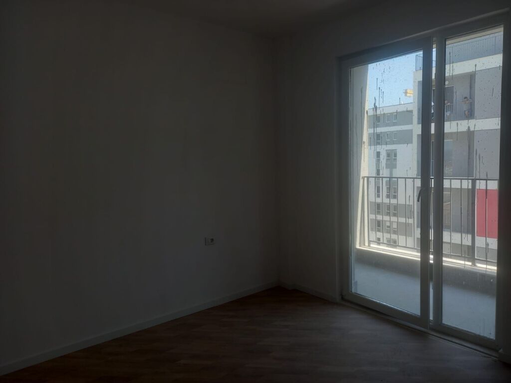 Apartament 1+1 me qera Univers Citty + Garazhd
