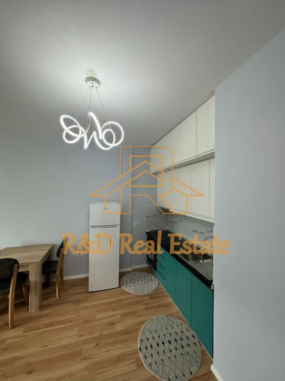 🏡 Jepet me qera apartament 2+1 + Ballkon – Rruga 5 Maji