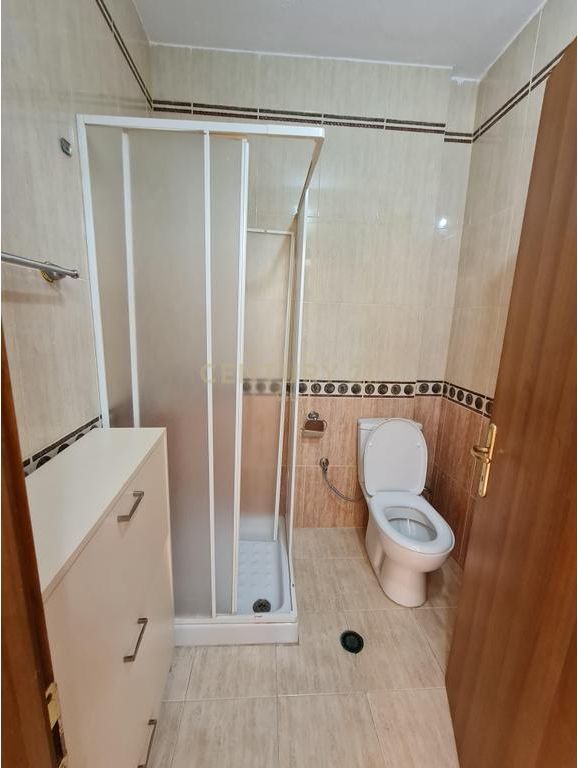 SHITET APARTAMENT 2+1+2 NE DURRES PAMJE DETI !