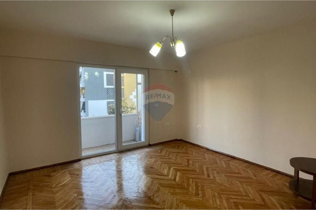 Office Space for Rent near the New Bazaar