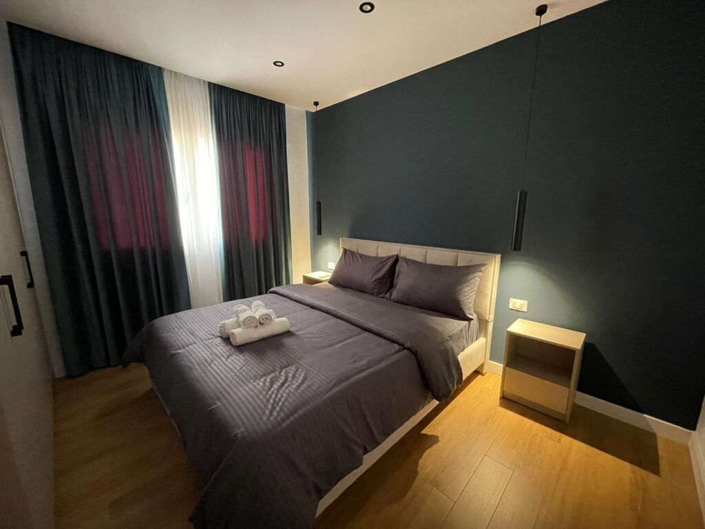 Appartamento 1+1 in affitto-Pazar i ri, Tirana