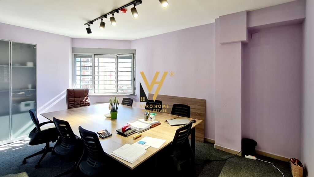 COMMERCIAL SPACE 290 M2 FOR RENT AT HALILI COMPLEX 2,900 EURO