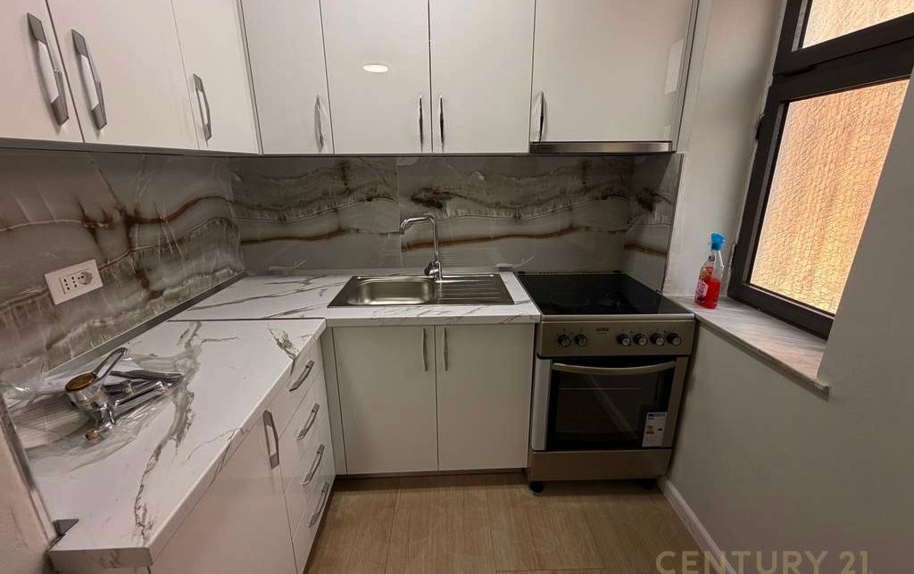 Apartament 1+1 me qira ne rrugen e Elbasanit