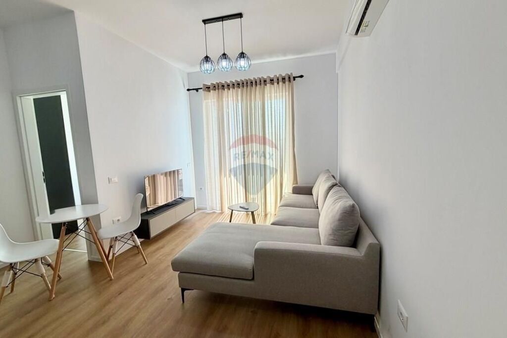 Apartament 1+1 për Qira, Fresk