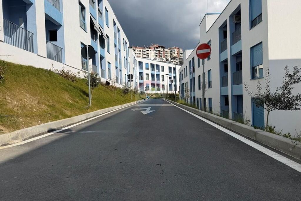 Apartament 1+1 për Qira, Fresk