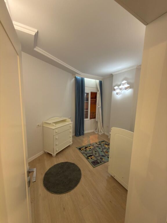 SUPER OCCASIONE, Appartamento in Affitto/Vendita, 1° Piano, 110 m² 850 €/ 2350€ m2