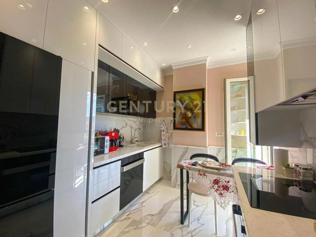 Apartment 3+1+2 balconies + separate wardrobe for Rent in Bllok!