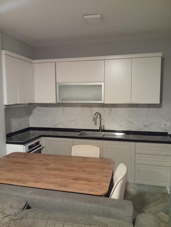 🏡 Jepet me Qira Apartament 1+1 – Rruga "5 Maji" !