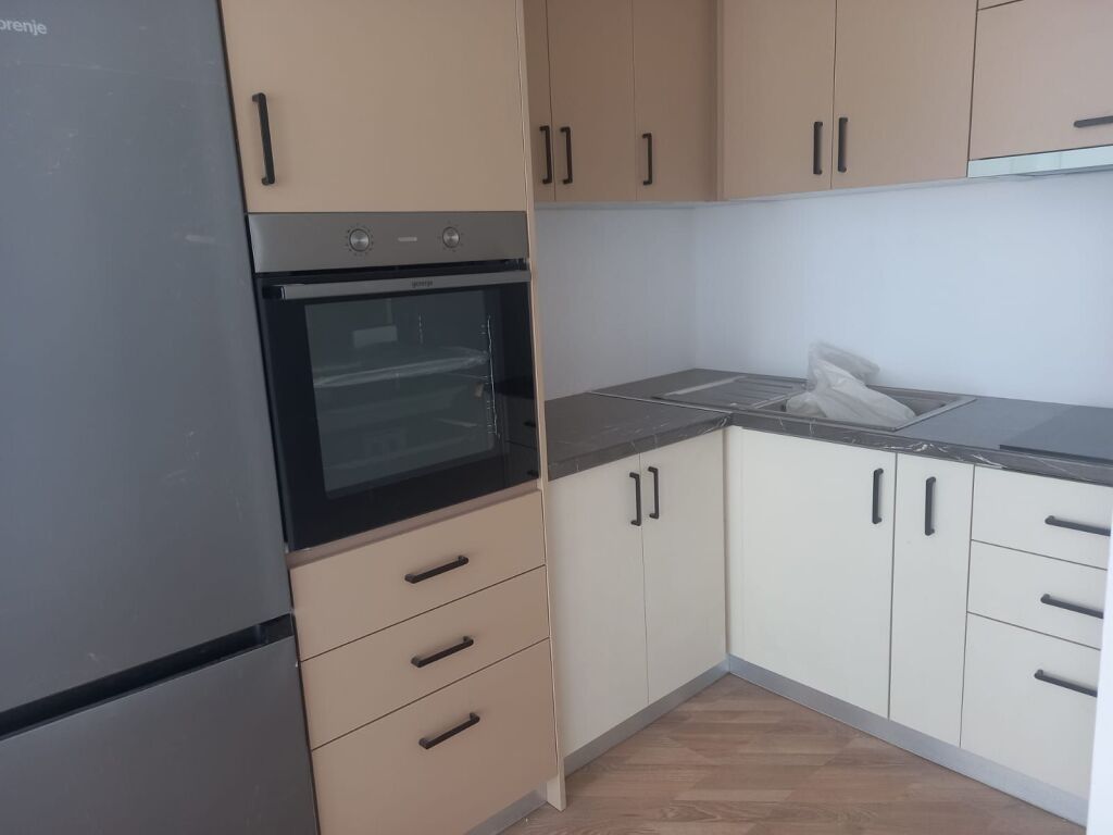 Apartament 1+1 me qera Univers Citty + Garazhd