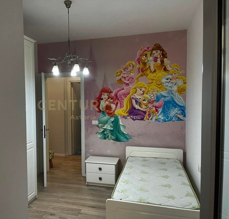 Apartment for sale 2+1 +2+ Garage near the Dry Lake