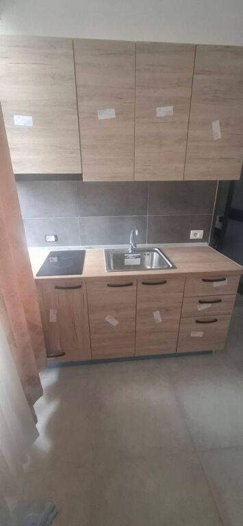 JEPET ME QIRA – APARTAMENT 1+1 NË QYTET STUDENTI
