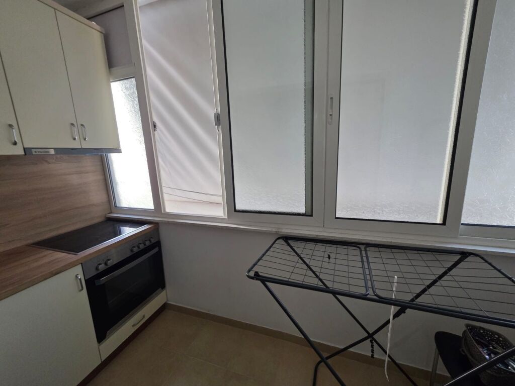 1+1,furnished at minibashkia 2, Elbasan street, 450 thousand lek