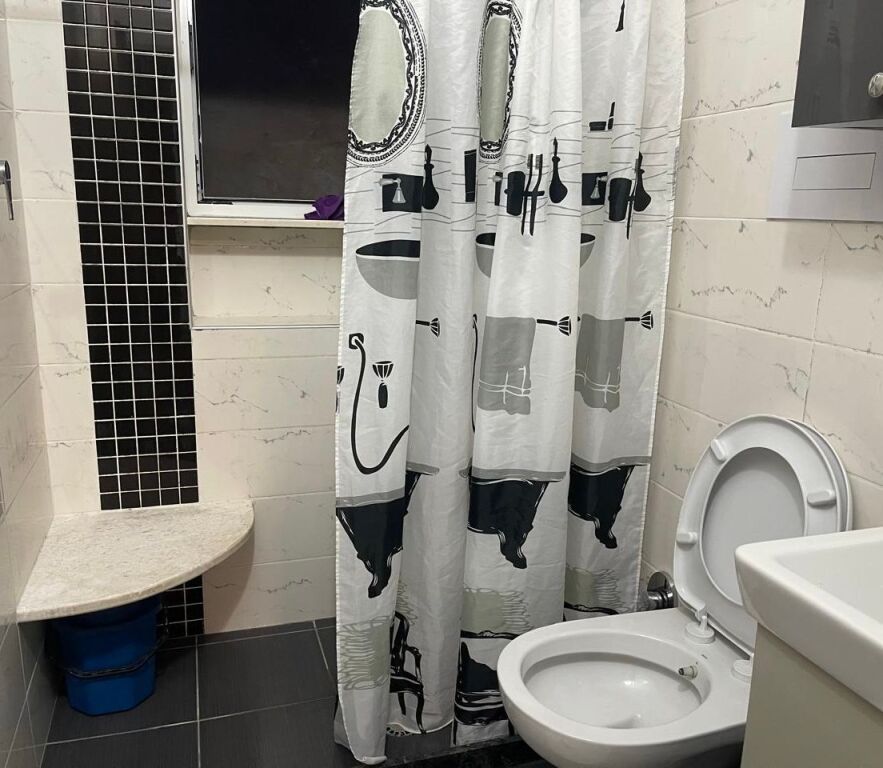 Apartament per Qira 2+1 tek Rruga e Kosovareve