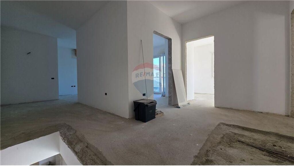 Duplex in Vendita, vicino alla chiesa ortodossa, Vlore