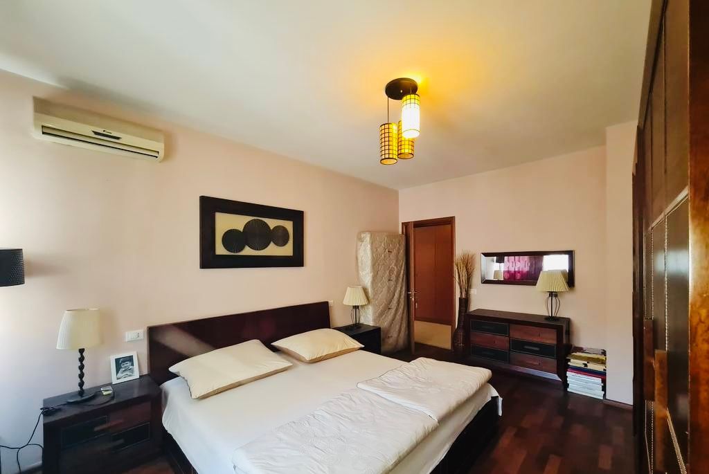 Apartment 2+1 for sale at Komuna e Parisit