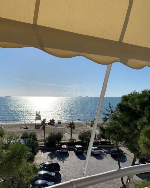 APARTAMENT 1+1 PËR SHITJE – VIJA E PARË NGA DETI  SHKEMBI I KAVAJES🌊