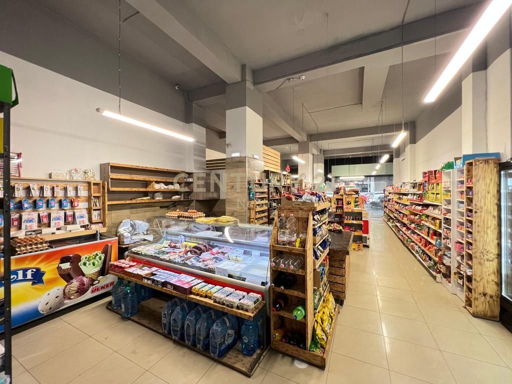 VENDESI, AMBIENTE SUPERMERCATO: 140 m2 ➕ ATTIVITÀ‼️