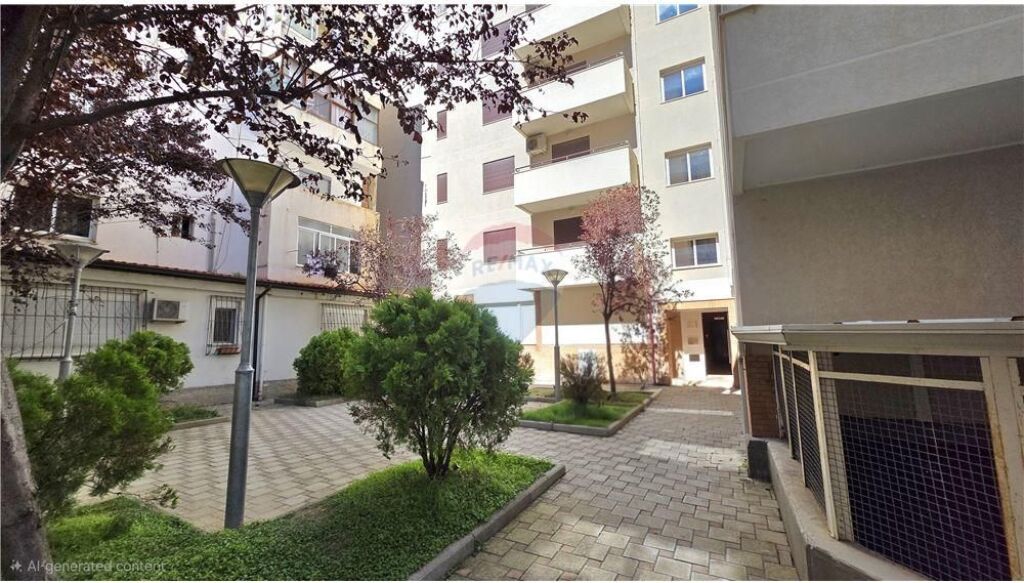 Duplex in Vendita, vicino alla chiesa ortodossa, Vlore