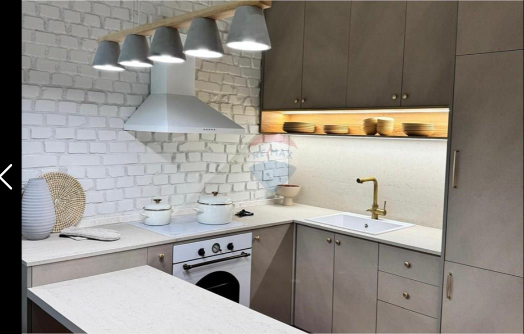 Apartament per qera 2+1 tek Myslym Shyri