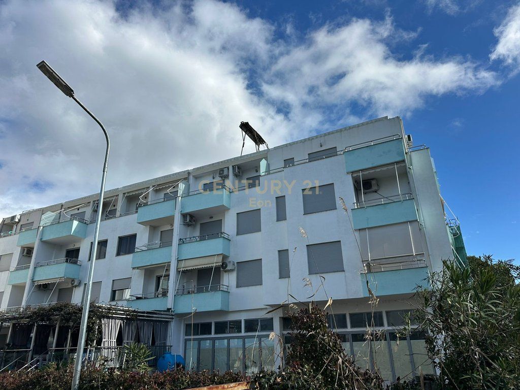 SHITET APARTAMENT 1+1 I MOBILUAR ME PAMJE DETI NE GOLEM, MALI ROBIT!
