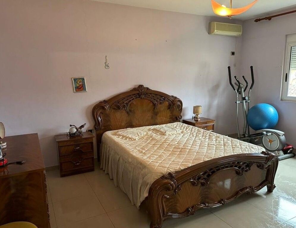 JAPIM ME QIRA APARTAMENT 2+1 TEK ISH PARKU,GLOBE - Pamja 2