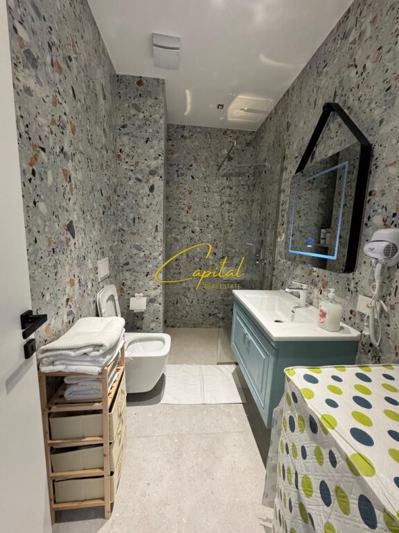 APARTMENTS FOR RENT FOR AIR BNB MINE PEZA STREET 2,200 EURO