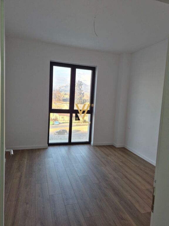 OFFICE 65 M2 FOR RENT AT THE FORMER EAGLE SQUARE 65,000 LEKE