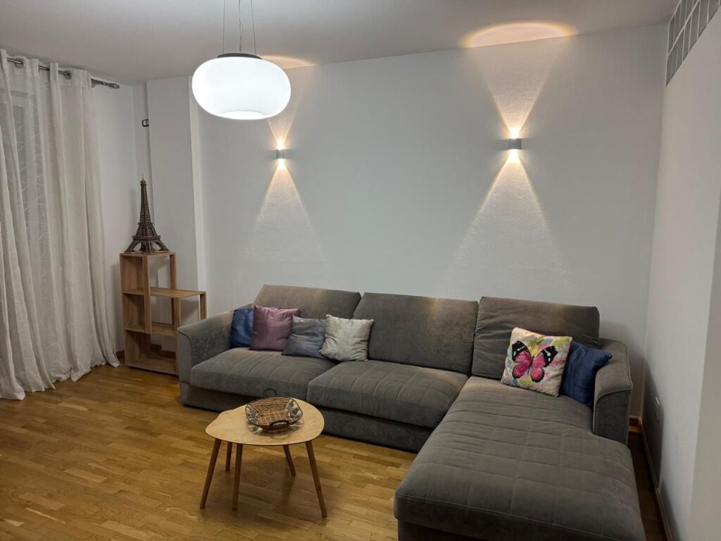 Vendiamo Appartamento 2+1+Parcheggio nel vicolo di Sales!!