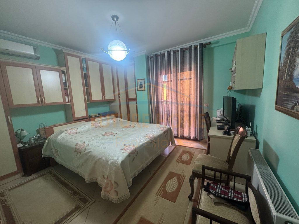 For sale, Apartment 2+1+2, Komuna e Parisit, Tirane