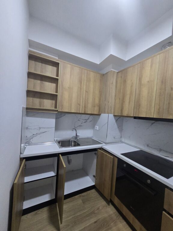 Apartament 1+1 me qira, Astir, prane bar Oslo