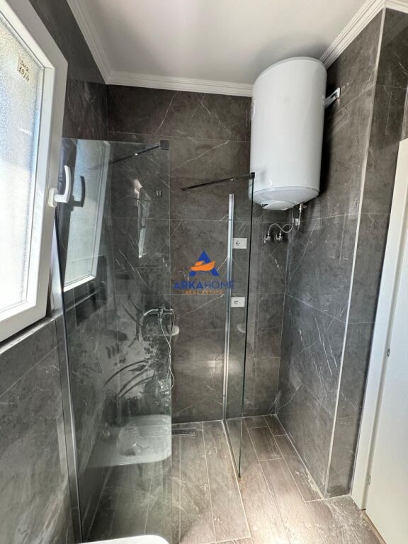 SHITET APARTAMENT 2+1+2+VERANDË TEK “RESIDENCA KLENSI” 270.000 EURO