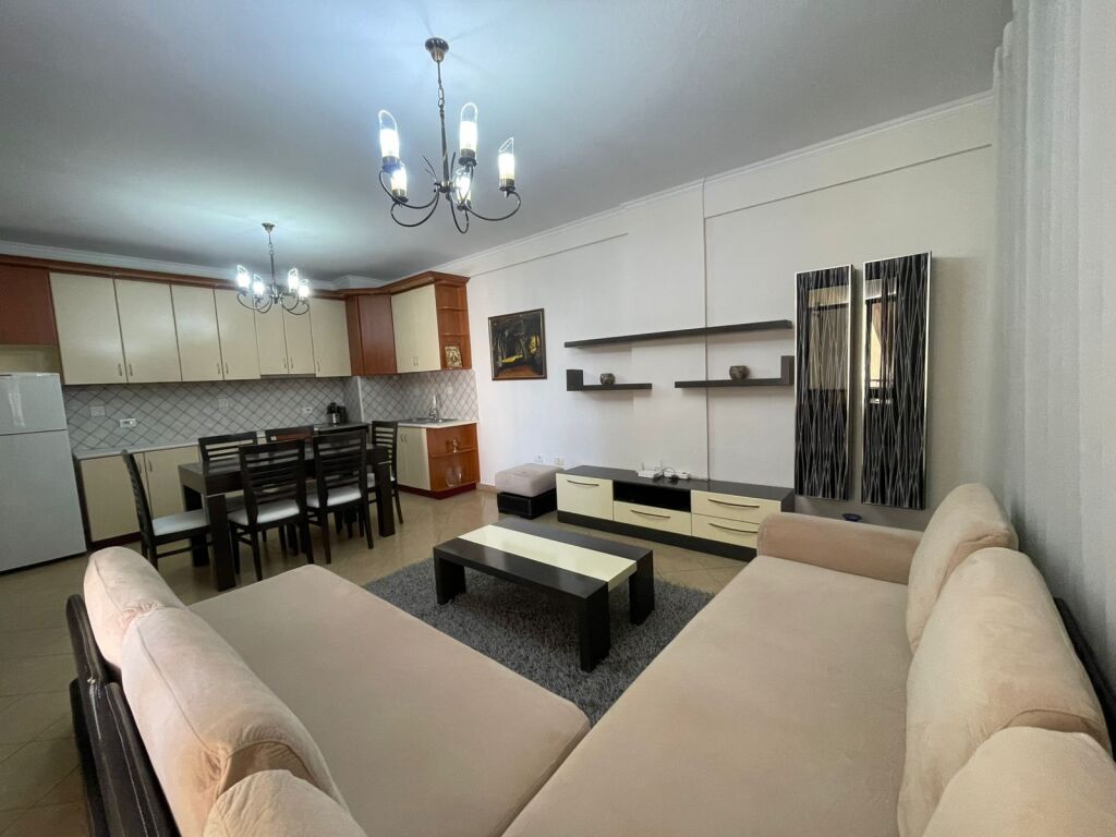 APARTAMENT 2+1 PER QERA NE KAMEZ