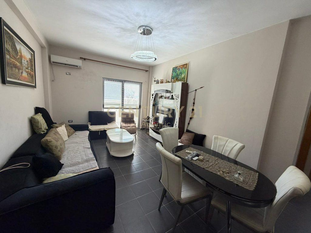 Appartamento 1+1 in Vendita a Shkëmbin e Kavajës, Durrës