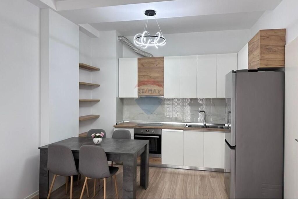 Apartament 2+1 me qera Kompleksi Kontakt