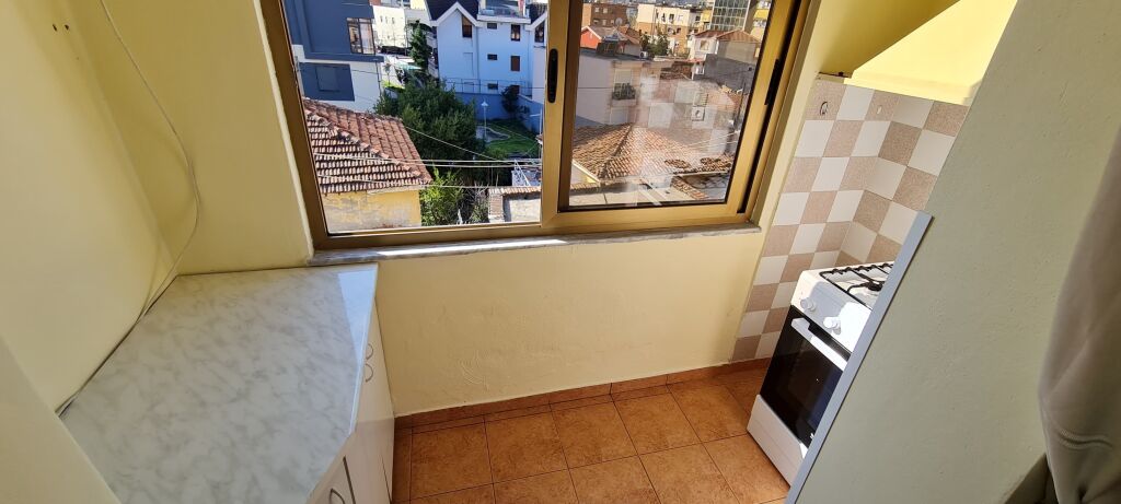 Appartamento 2+1 in Affitto a Pazari Ri