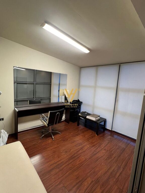 BUSINESS PREMISES 100 M2 FOR RENT AT FORMER EXHIBITION 120,000 LEKE