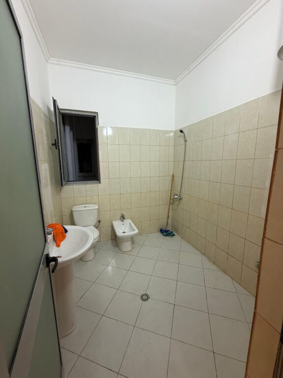 Apartament 2+1 + verande ne shitje, Fresk