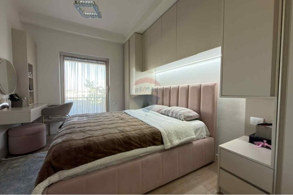 Apartament - Për Shitje - Rruga Jordan Misja, Tiranë