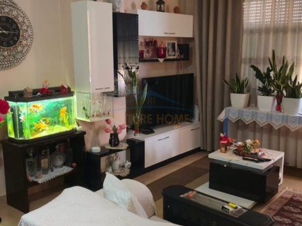 Shitet , Apartament 2+1 , Yzberisht , Tirane