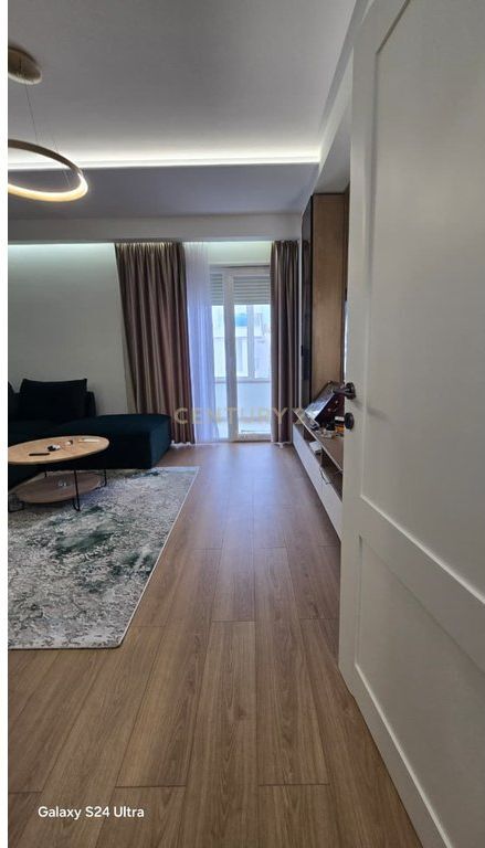Appartamento 1+1 in Vendita sulla Prima Linea con Vista Mare, Scoglio di Kavaja, Durazzo
