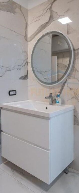 Shitet, Apartament 3+1+2, Kompleksi "Kontakt", 21 Dhjetori