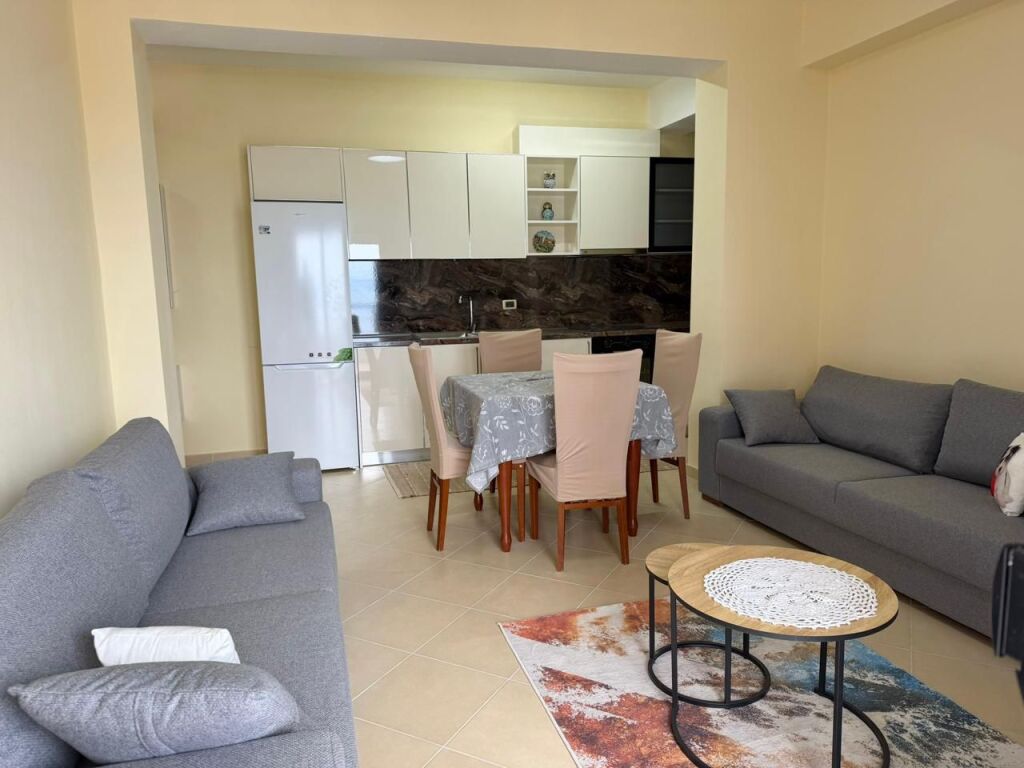 Apartament 1+1 me Qera Afatgjate - Uji i Ftohte, Vlore