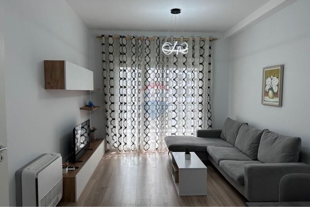Apartament 2+1 me qera Kompleksi Kontakt