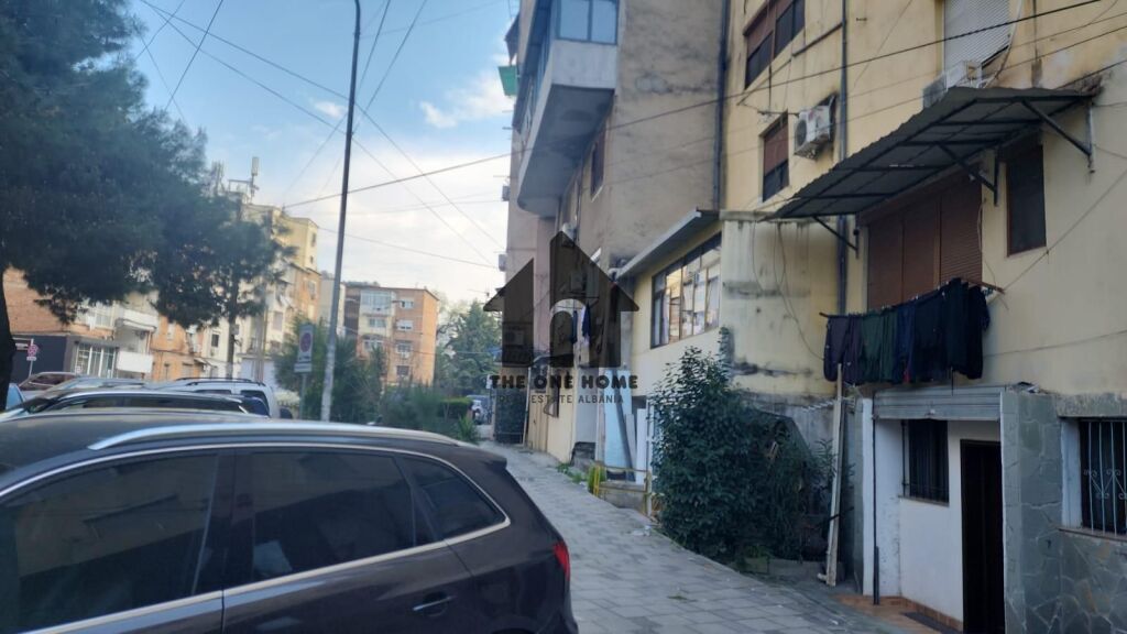 Studio apartment for sale - Elbasanit Road. 2nd floor