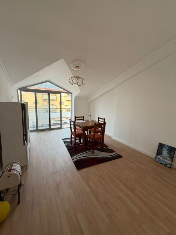Apartament 1+1 +verande , Fresk