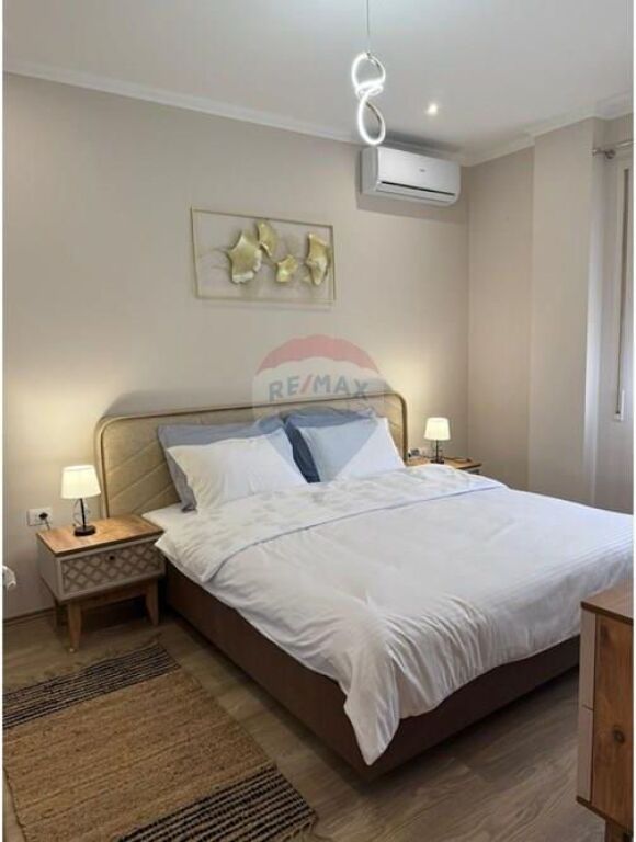 Apartment 1+1 for rent on Kavaja Street!